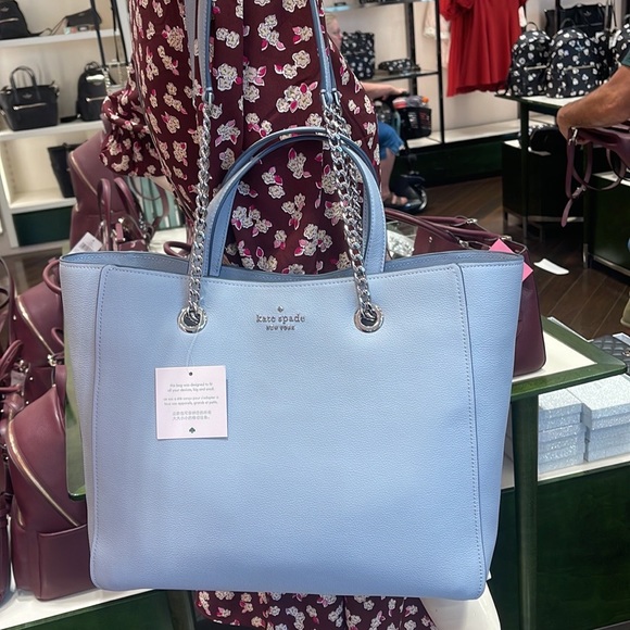 Kate Spade Infinite Large Triple Compartment Tote
COLOR:
Brushed Steel - Picture 6 of 16